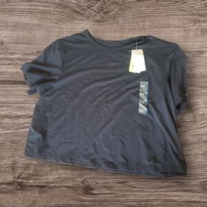 All in Motion Gray Crop T-Shirt Short Sleeve Relaxed